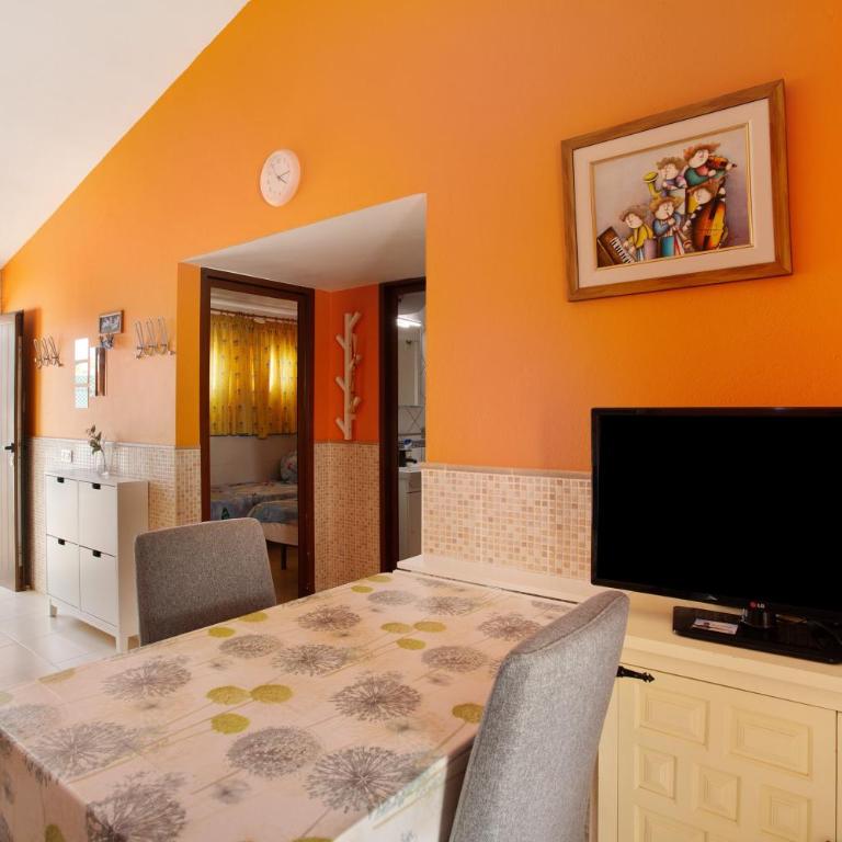 Haus Brigitte - Two-Bedroom House - 22