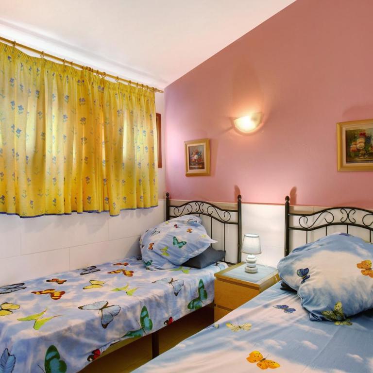 Haus Brigitte - Two-Bedroom House - 19
