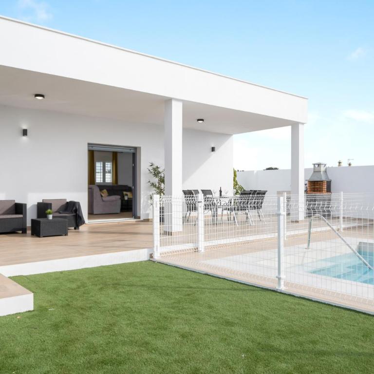 Villa Sandra solo familias - Casa de 3 dormitorios - 2
