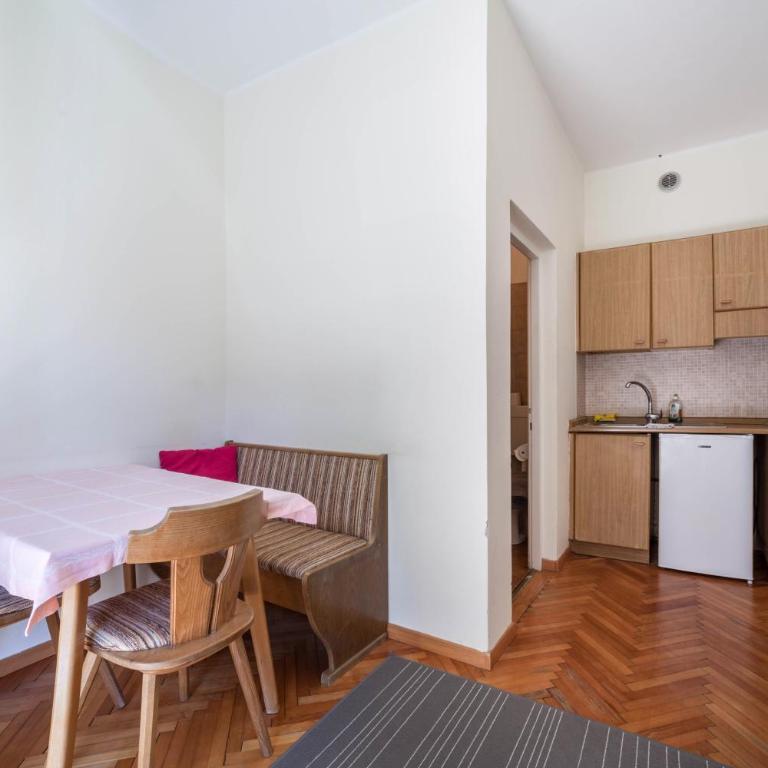 Residence Hubertus Apartment 5 - Appartamento Superior con 1 Camera da Letto e Balcone - 7