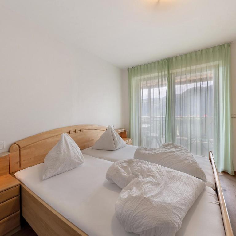 Obertrisaierhof Wohnung Deluxe 5 - Deluxe-Apartment mit 2 Schlafzimmern und Gartenblick - 7