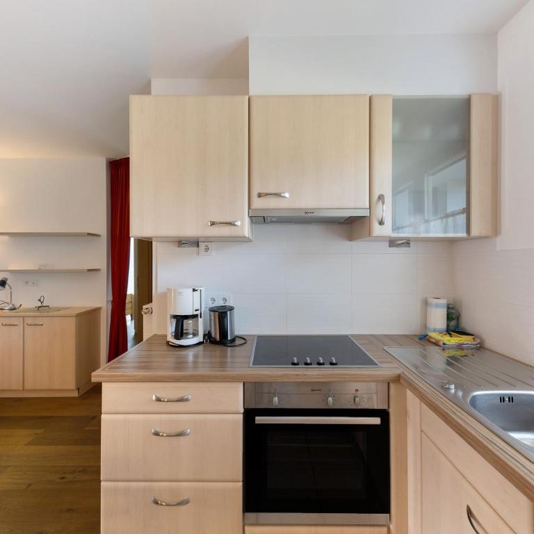 Obertrisaierhof Wohnung Deluxe 5 - Deluxe-Apartment mit 2 Schlafzimmern und Gartenblick - 10