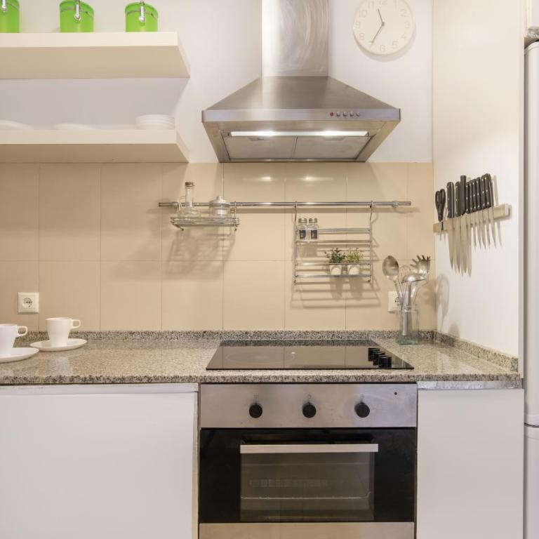 Alojamientos Cadiz Sol 1 Izquierda - Apartamento Premium de 3 dormitorios con balcón - 6