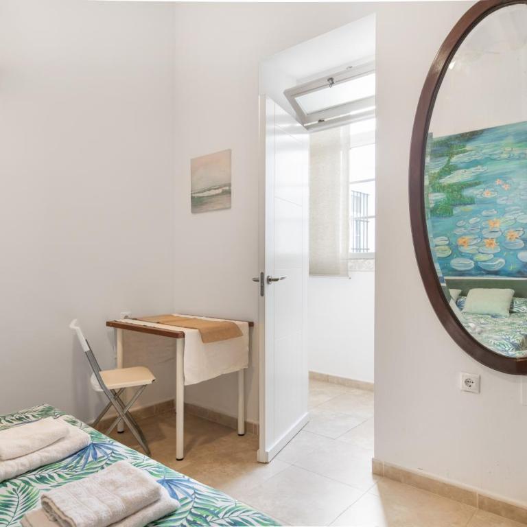 Alojamientos Cadiz Sol 1 Izquierda - Apartamento Premium de 3 dormitorios con balcón - 10