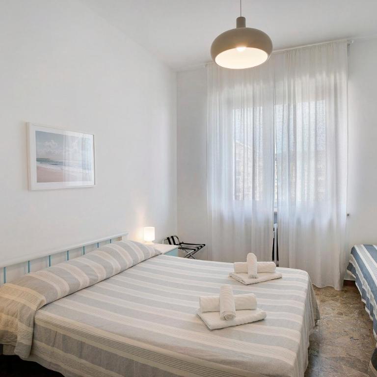 Fronte Mare - Marina di Andora - Appartamento Deluxe con 2 Camere da Letto e Vista Oceano - 2