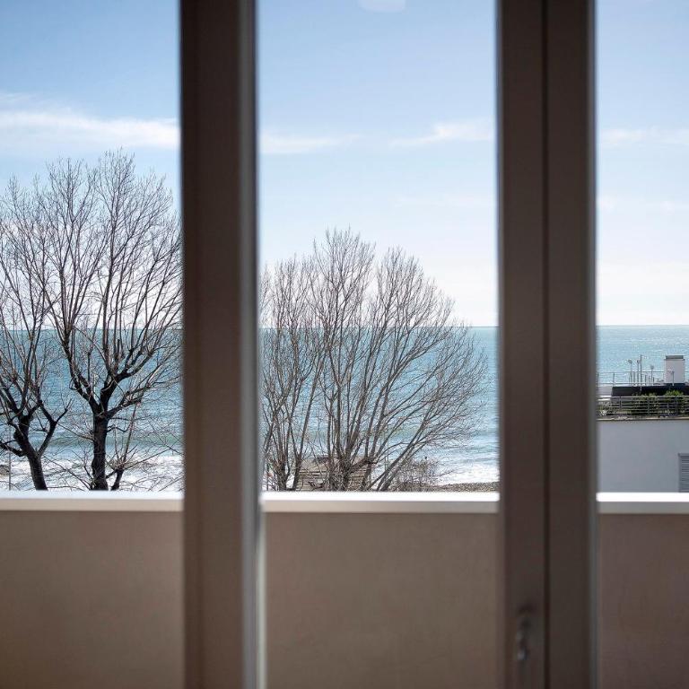 Fronte Mare - Marina di Andora - Appartamento Deluxe con 2 Camere da Letto e Vista Oceano - 9