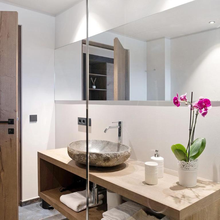 Angerle Alm Apt König Laurin - Appartamento Deluxe con 2 Camere da Letto e Vista Giardino - 20