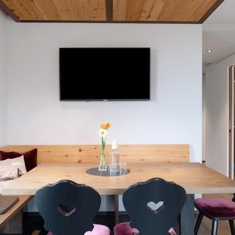 Angerle Alm Apt König Laurin - Appartamento Deluxe con 2 Camere da Letto e Vista Giardino - 6