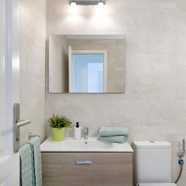 Apartamento Seaview Limones - Two-Bedroom Deluxe Apartment with Ocean View - 16