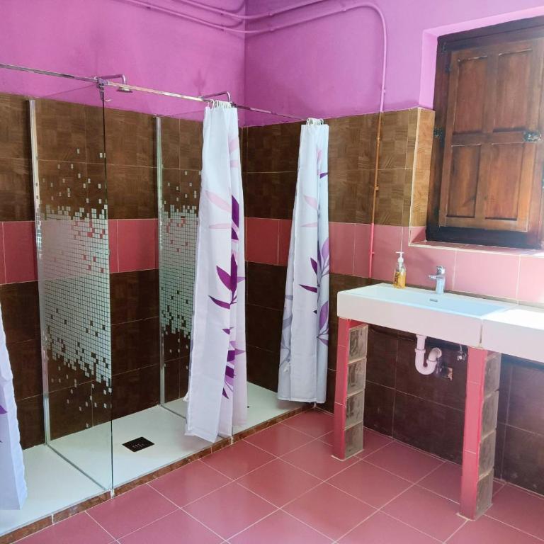 30 people, pool, disco,10 min beach - Villa with Garden View - 24