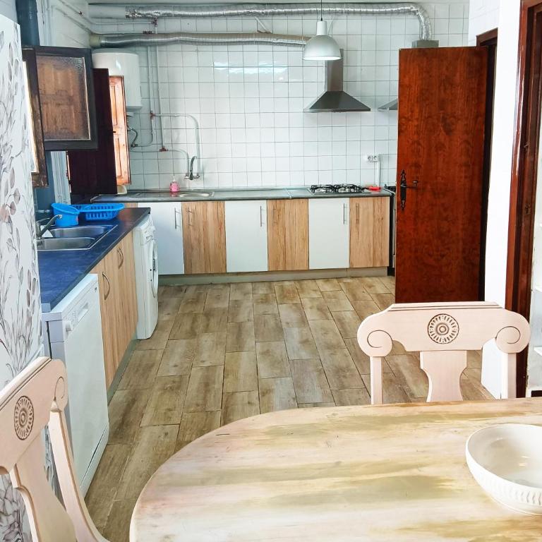 30 people, pool, disco,10 min beach - Villa with Garden View - 19