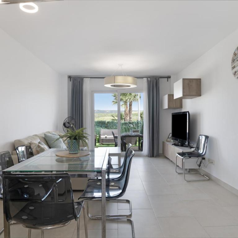 Bonita Casa Adosada - Two-Bedroom House - 6
