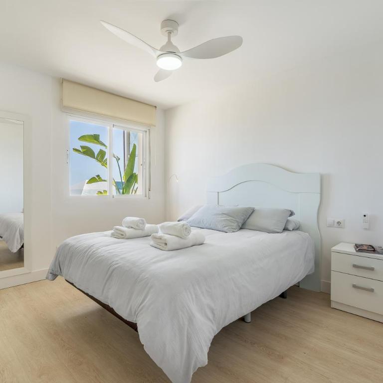 Primera Linea de Playa La Herradura - Apartamento Deluxe de 2 dormitorios con vistas al mar - 11