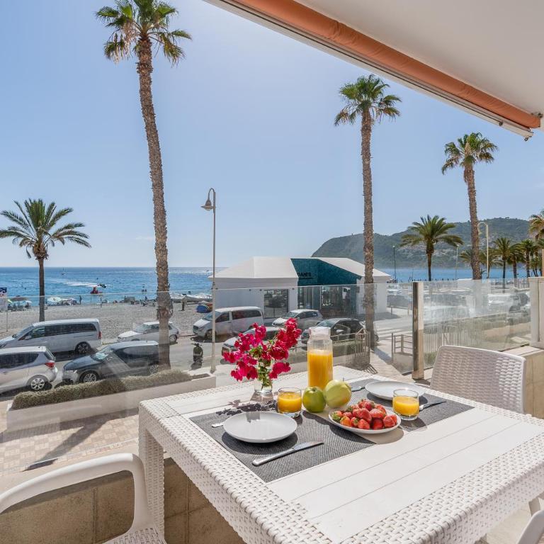 Primera Linea de Playa La Herradura - Apartamento Deluxe de 2 dormitorios con vistas al mar - 21