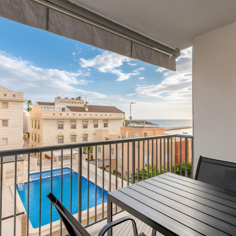 Mar 4 en Santa Pola - Apartamento de 3 dormitorios y vistas al mar - 1
