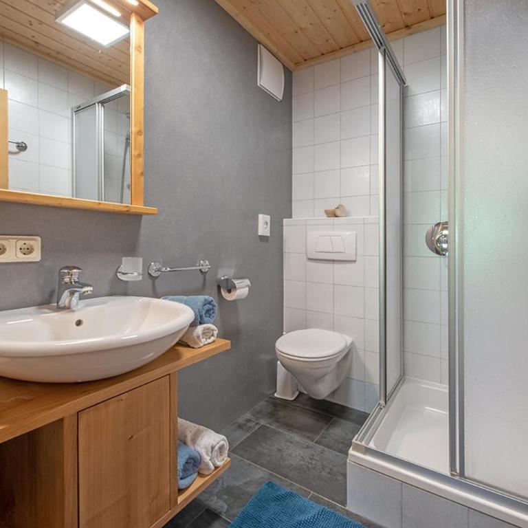 Oberglarzhof App Kirsch - Two-Bedroom Deluxe Apartment with Garden View - 10