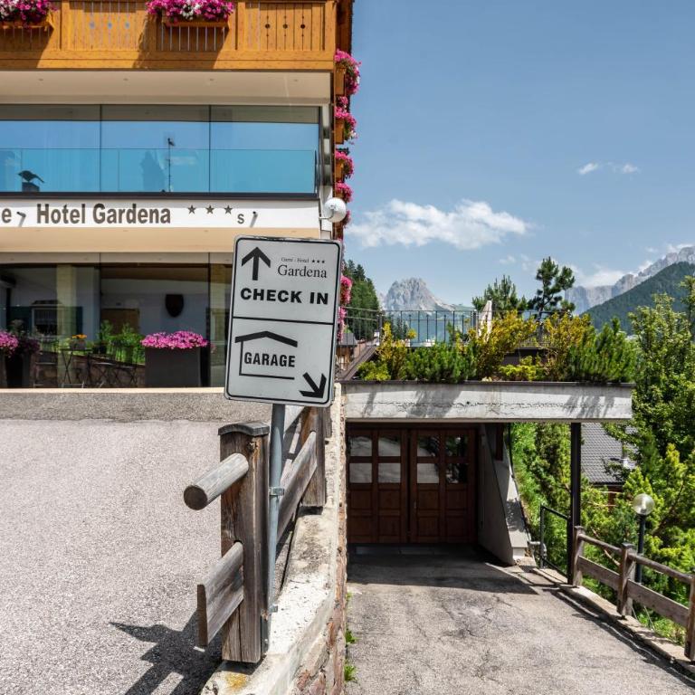 Hotel Residence Gardena Sella - Appartamento Superior con 1 Camera da Letto e Balcone - 22