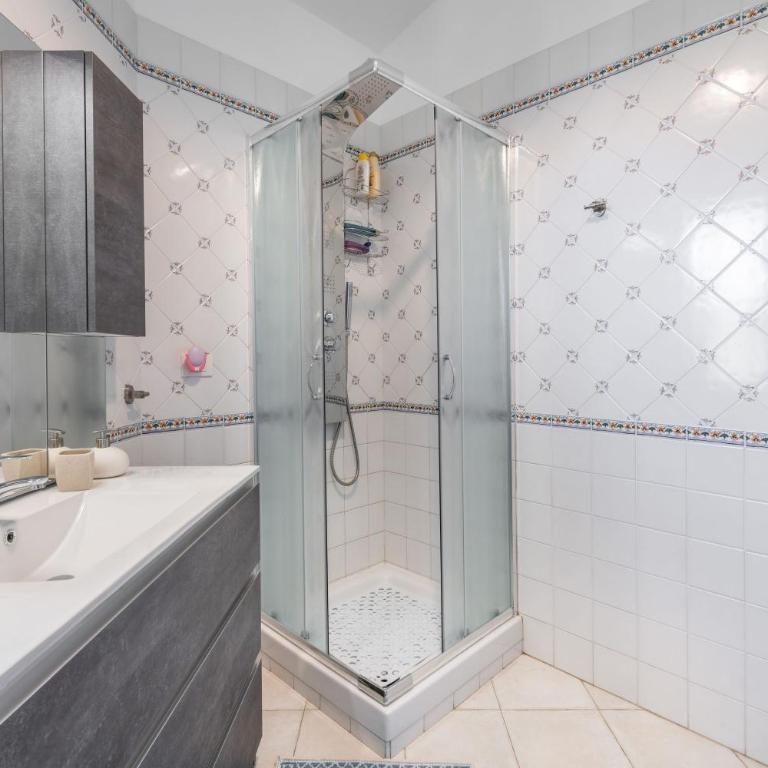 Appartamento Isabel - Appartamento Deluxe con 2 Camere da Letto e Vista Giardino - 30