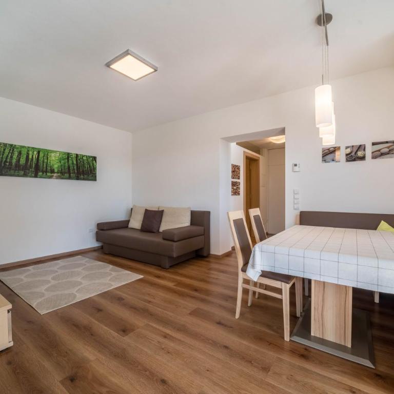 Rotsteinhof Apartement Morgentau - Two-Bedroom Deluxe Apartment with Garden View - 5