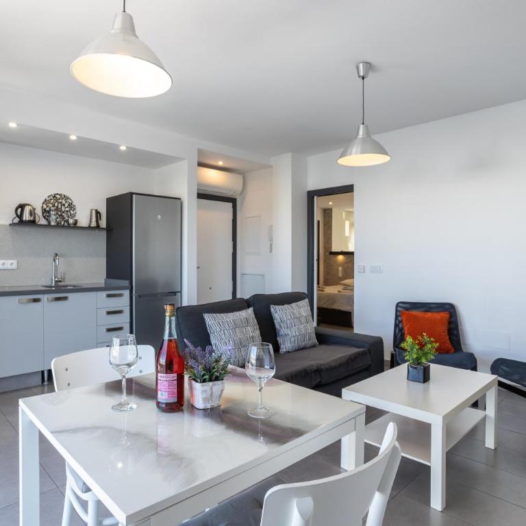 Relaxing Cozy Apartment - Apartamento Superior de 1 dormitorio con balcón - 4