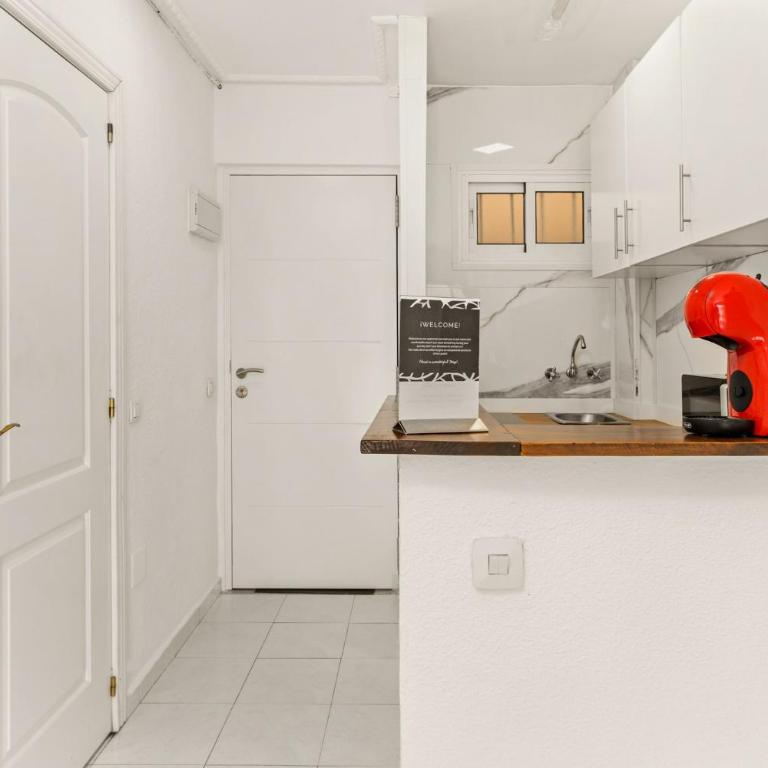 Agata Holiday - Studio Apartment with Sea View - 5
