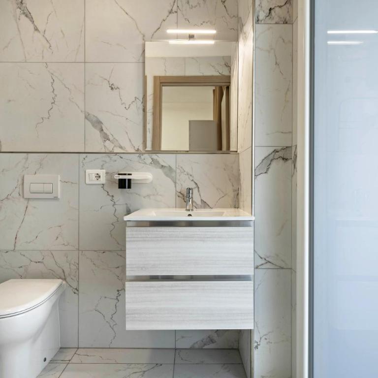 Planet Suite 304 - Monolocale con Terrazza - 10