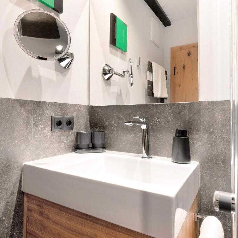 Residence Skutial Santner Deluxe - Two-Bedroom Deluxe Apartment with Garden View - 17