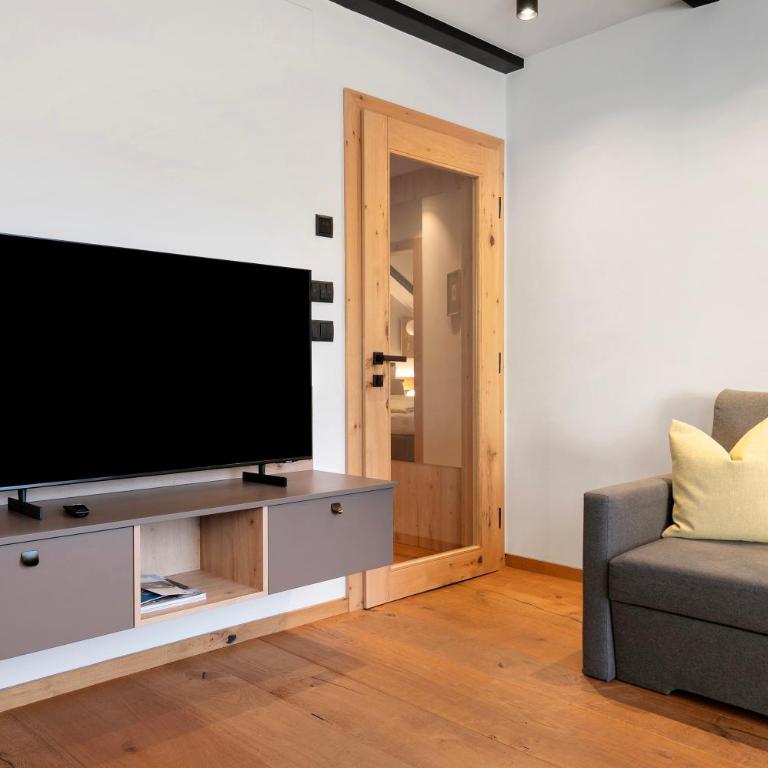 Residence Skutial Santner Deluxe - Two-Bedroom Deluxe Apartment with Garden View - 10