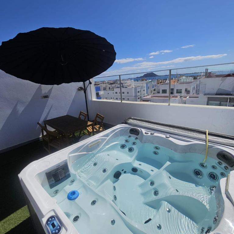 Falco 1 - Apartamento Deluxe de 2 dormitorios con vistas al mar - 9