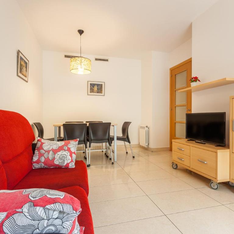 Navas 2 - Three-Bedroom Premium Apartment with Balcony - 4