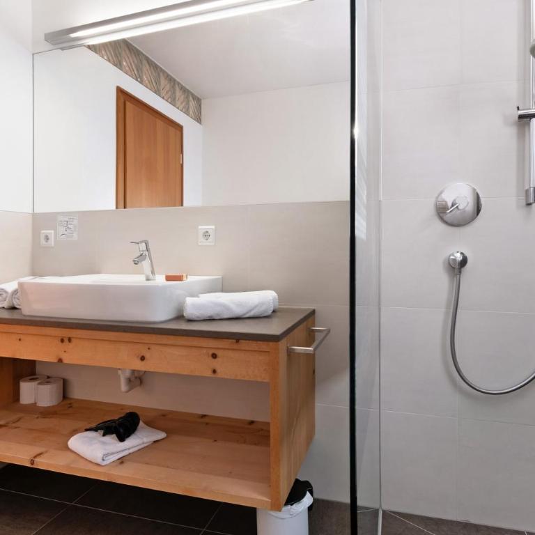 Mairhof Flow Farm - Habitación Triple con ducha - 13