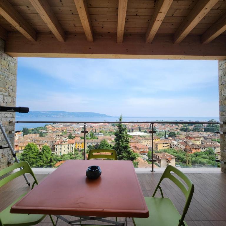 Alba Lake View Apartment Pool - Appartamento Deluxe con 2 Camere da Letto e Balcone - 13