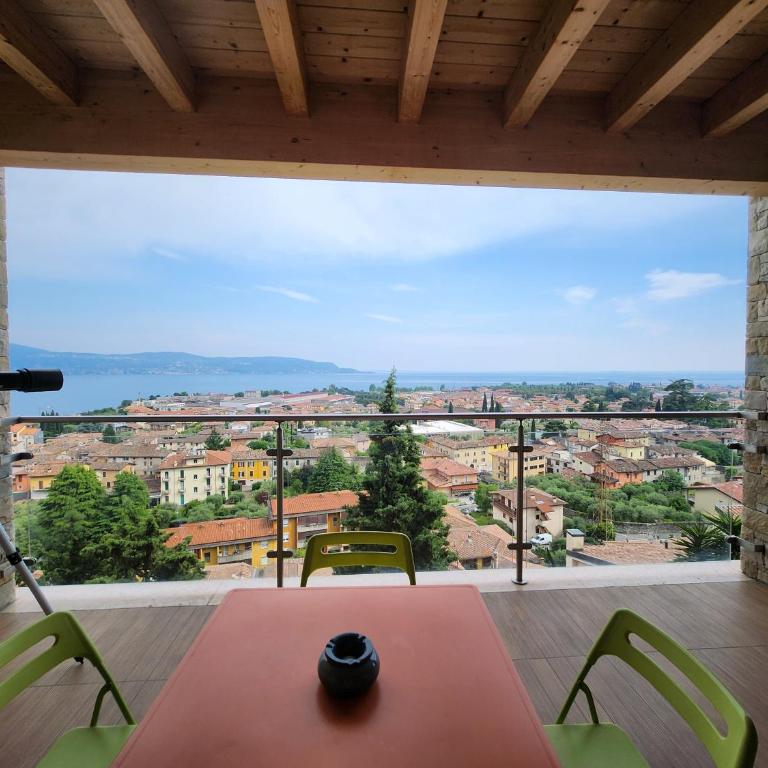 Alba Lake View Apartment Pool - Appartamento Deluxe con 2 Camere da Letto e Balcone - 10