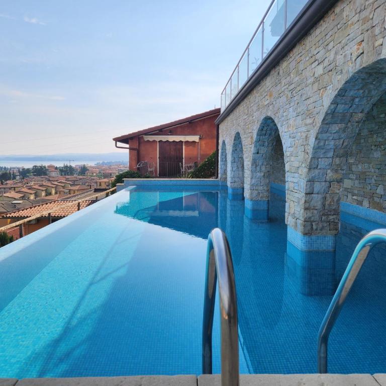 Alba Lake View Apartment Pool - Appartamento Deluxe con 2 Camere da Letto e Balcone - 29