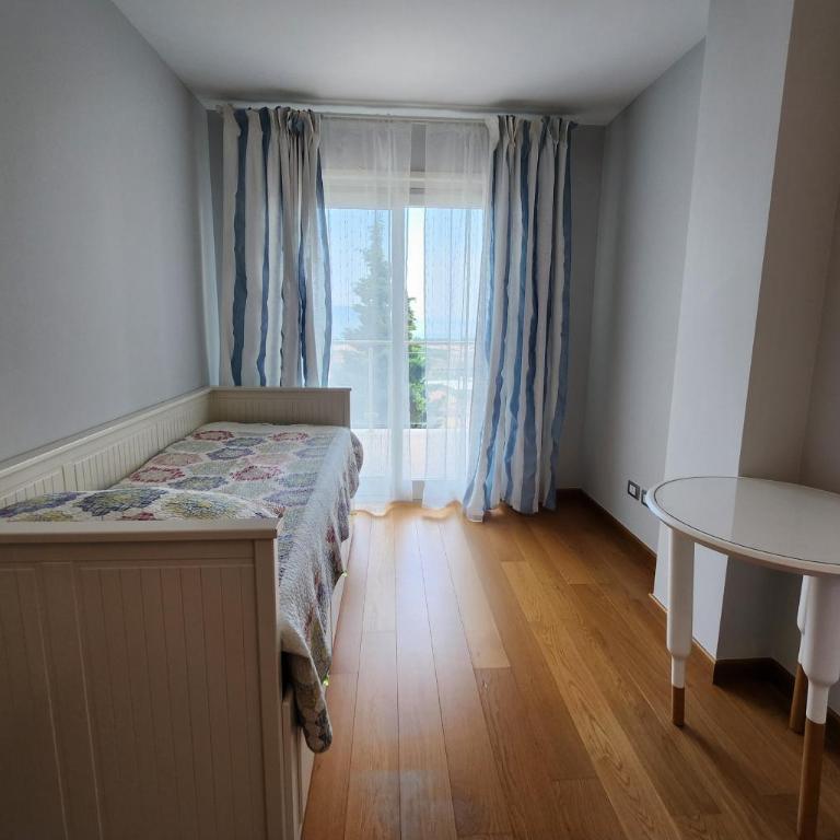 Alba Lake View Apartment Pool - Appartamento Deluxe con 2 Camere da Letto e Balcone - 22