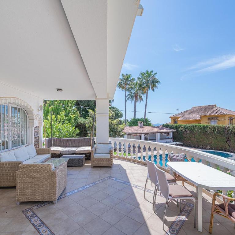 Marbella Villa - 16 Persons - - Villa con vistas al mar - 10