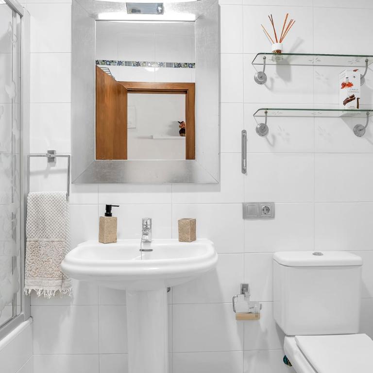 Apartamento Aryan - sólo familias - Apartamento Superior con vistas a la ciudad - 15