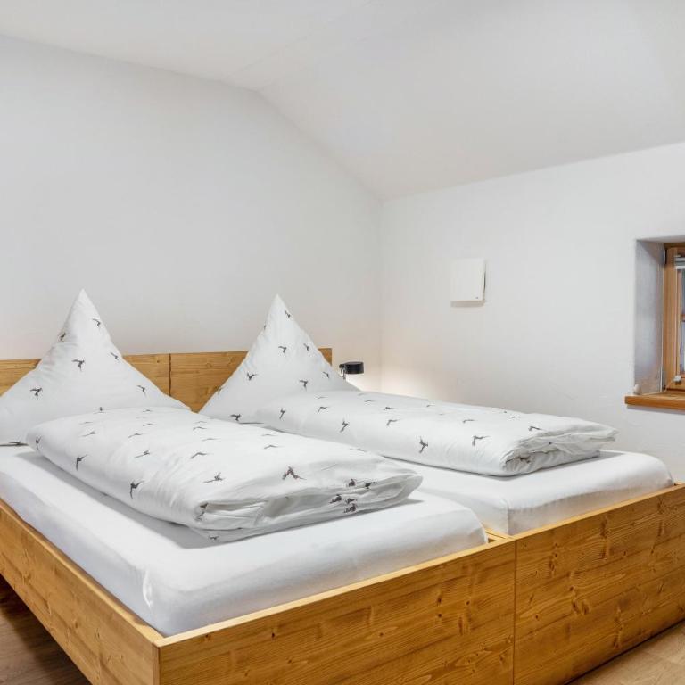 Allpano Pension und Ferienwohnungen - Deluxe-Apartment mit 2 Schlafzimmern und Gartenblick - 16