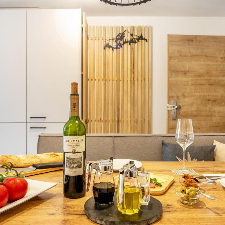 Allpano Pension und Ferienwohnungen - Deluxe-Apartment mit 2 Schlafzimmern und Gartenblick - 11