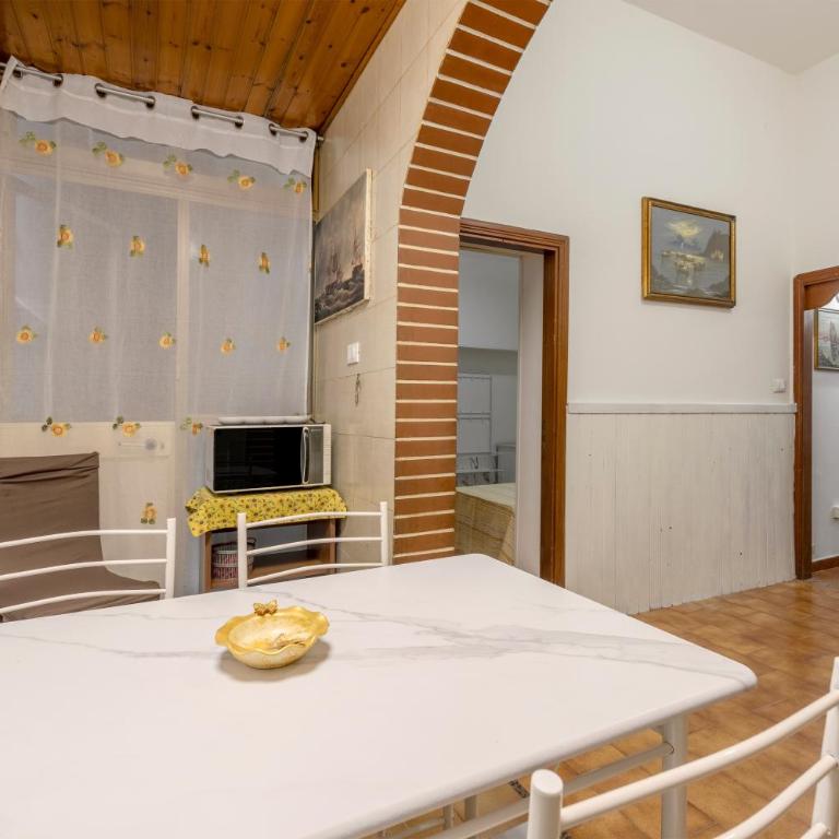 Casa Lia - Two-Bedroom House - 10