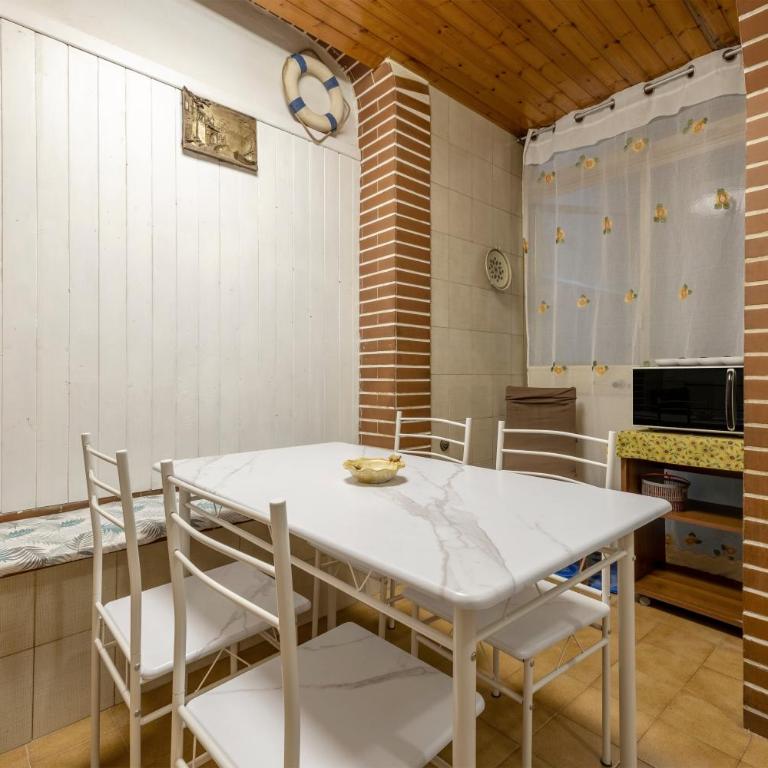 Casa Lia - Two-Bedroom House - 9