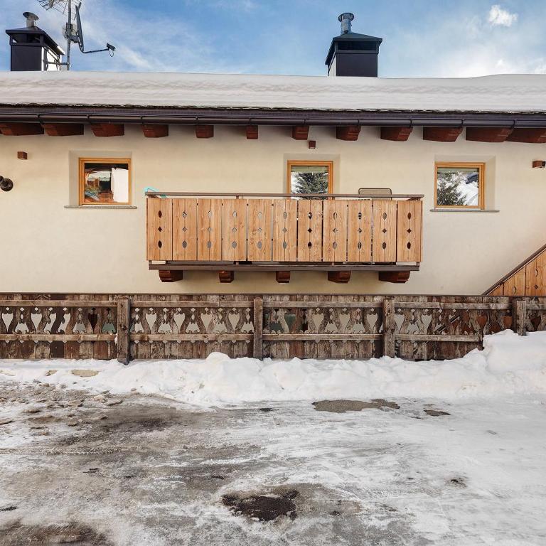 Appartamento Alpino - Three-Bedroom Premium Apartment with Balcony - 30