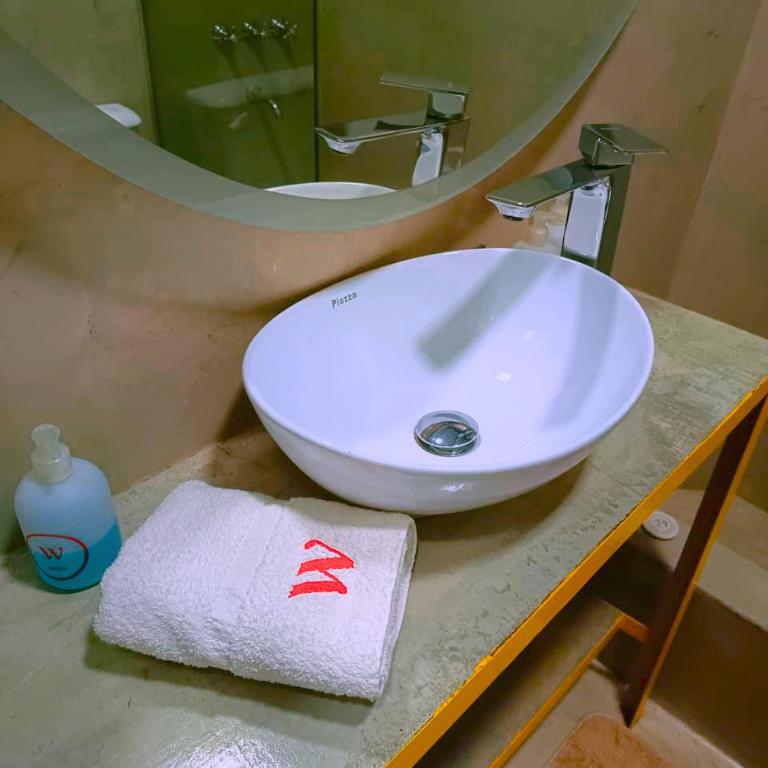 Hotel Windsor Mendoza - Triple Room with Private Bathroom - 5