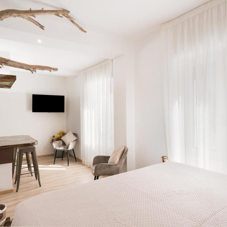 Giojas125- open space per 2 persone - Monolocale Superior - 5