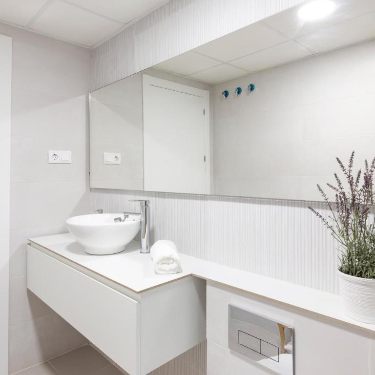 Alojamiento Entero En Aguilas - Apartamento Premium de 3 dormitorios con balcón - 13