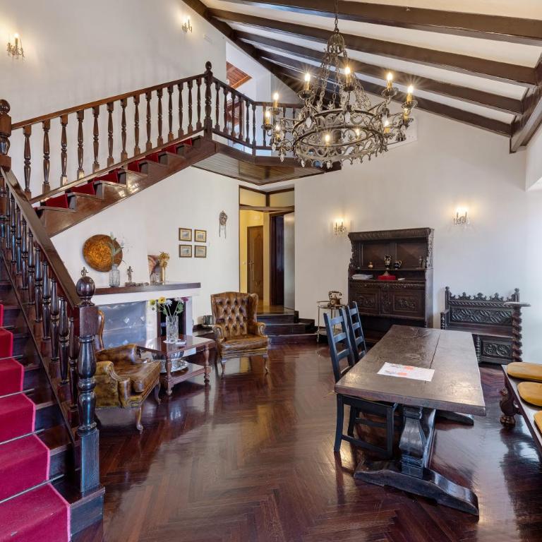 Very Elegant Historic Apartment F2 - Appartamento Premium con 3 Camere da Letto e Balcone - 10
