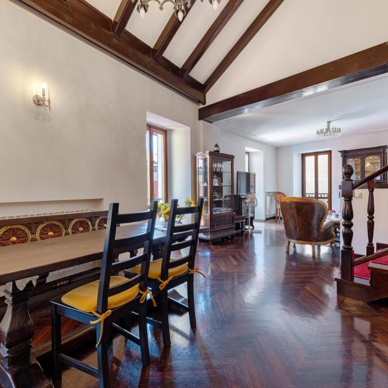 Very Elegant Historic Apartment F2 - Appartamento Premium con 3 Camere da Letto e Balcone - 4