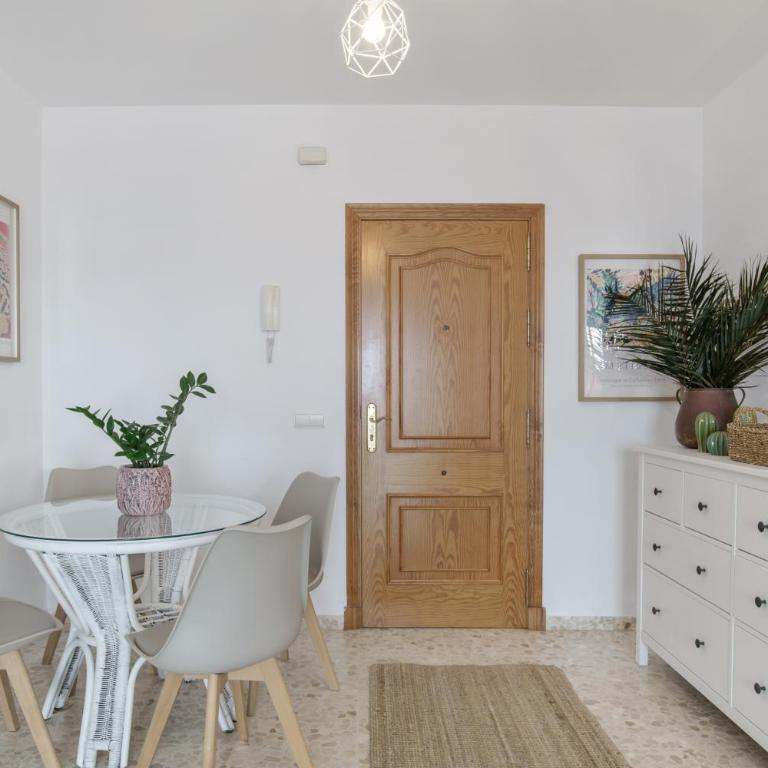 Piso amplio y luminoso en Conil - Apartamento Premium de 3 dormitorios con balcón - 4