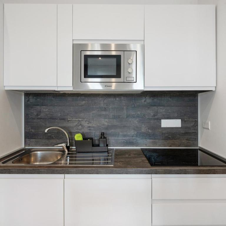 Luxury Apartments Napoli Lungomare - Appartamento Superior con 1 Camera da Letto e Balcone - 12