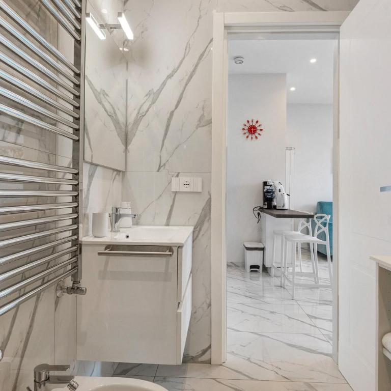 Luxury Apartments Napoli Lungomare - Appartamento Superior con 1 Camera da Letto e Balcone - 20